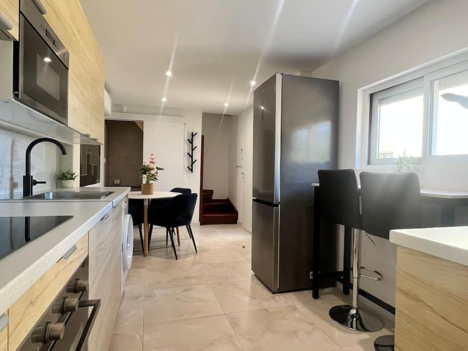 9 Ecluses Canal Du Midi-Maison T3 Belle Vue Avec Piscine 贝济耶 外观 照片